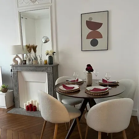 Chic At 3 Minutes From The Eiffel Tower